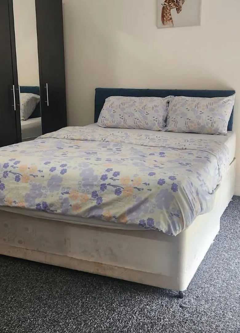 Haven, Large Double Room In East London, Barking, Free Parking Barking  0*, Barking (Greater London)